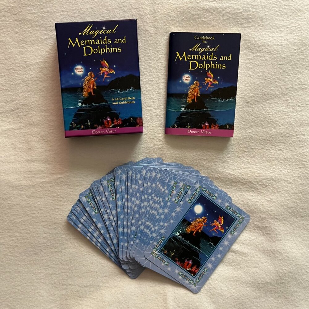 “Magical Mermaids & Dolphins” Oracle Cards - Picture 6 of 7